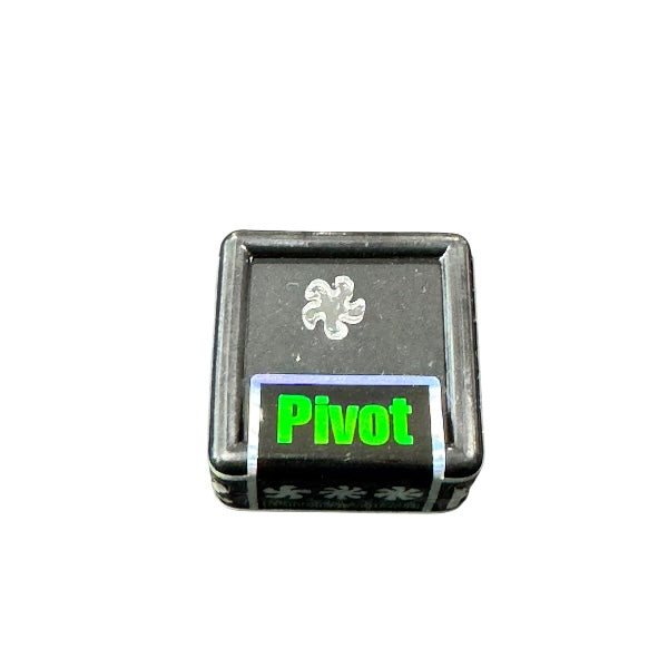 Pivot Quartz Flakes